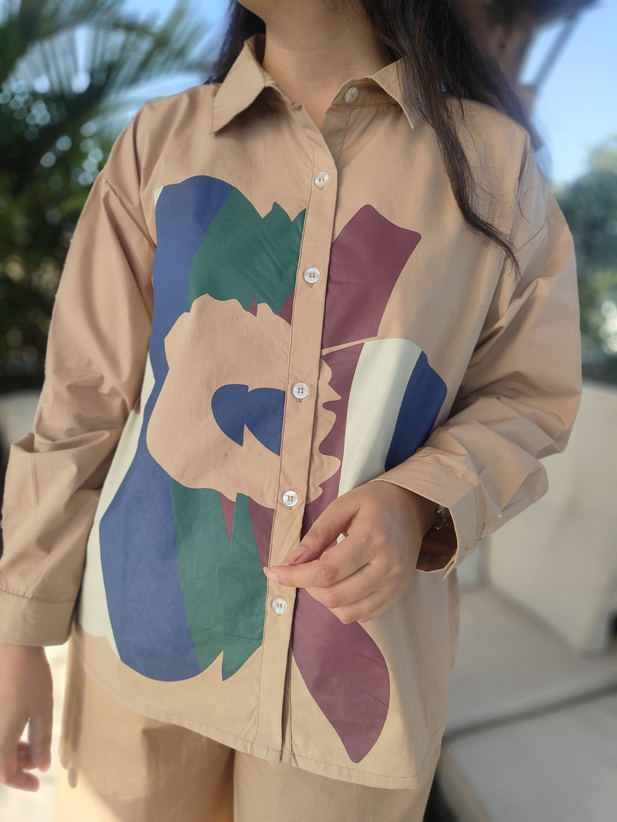 Premium Poplin Co-ord Set for Women with Abstract Print Shirt and Wide-Leg Pants – Smart Casual Outfit