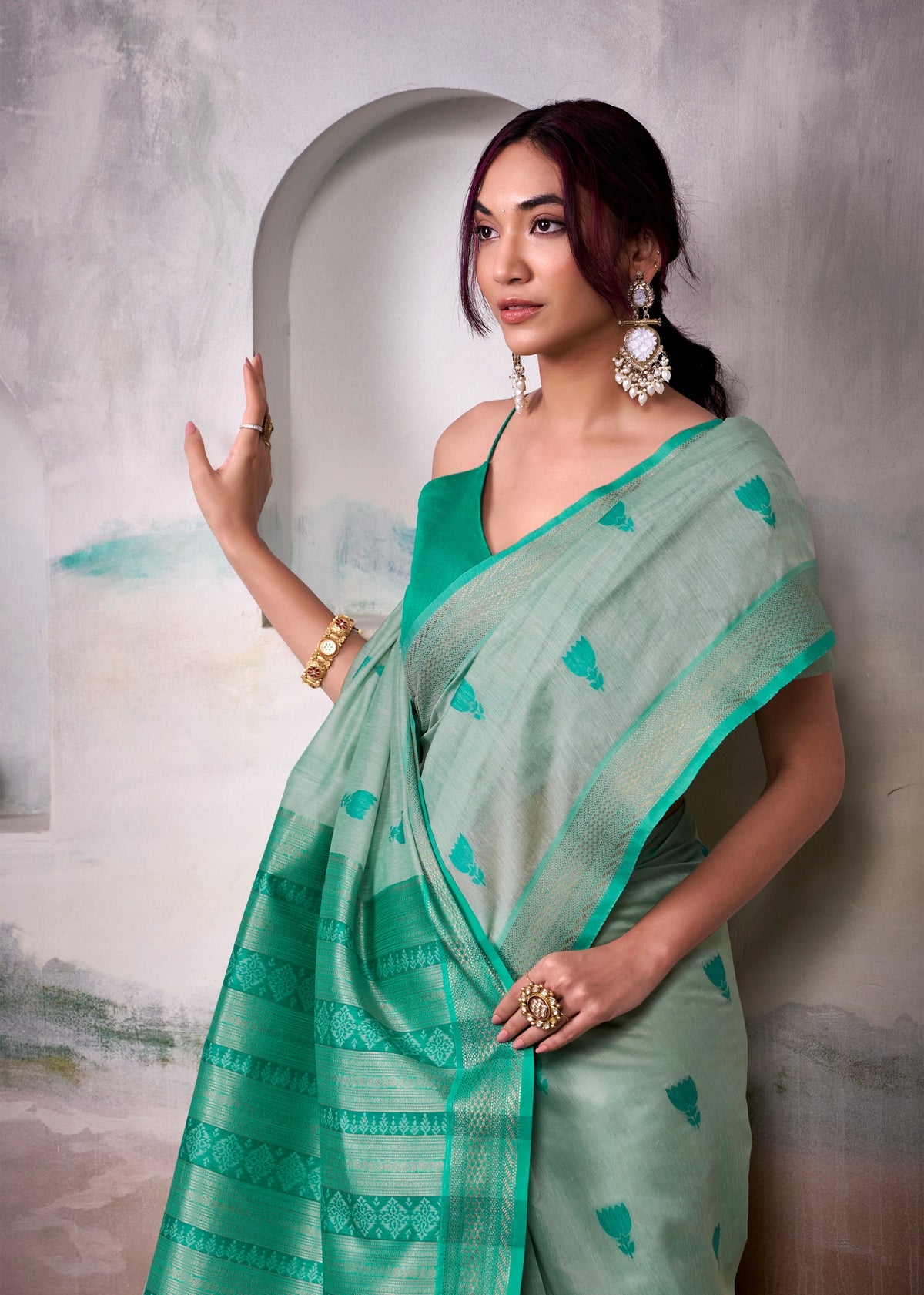 modal cotton saree with zari-style motifs and contrast border – breathable ethnic wear for women