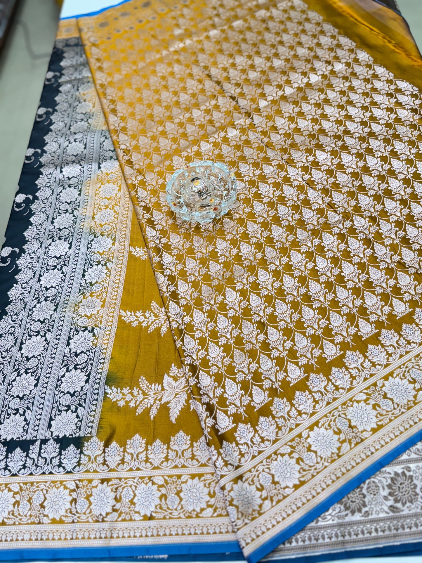 Mashru Katan Silk Saree with Zari Weaving Border and Blouse – Festive Wear for Women