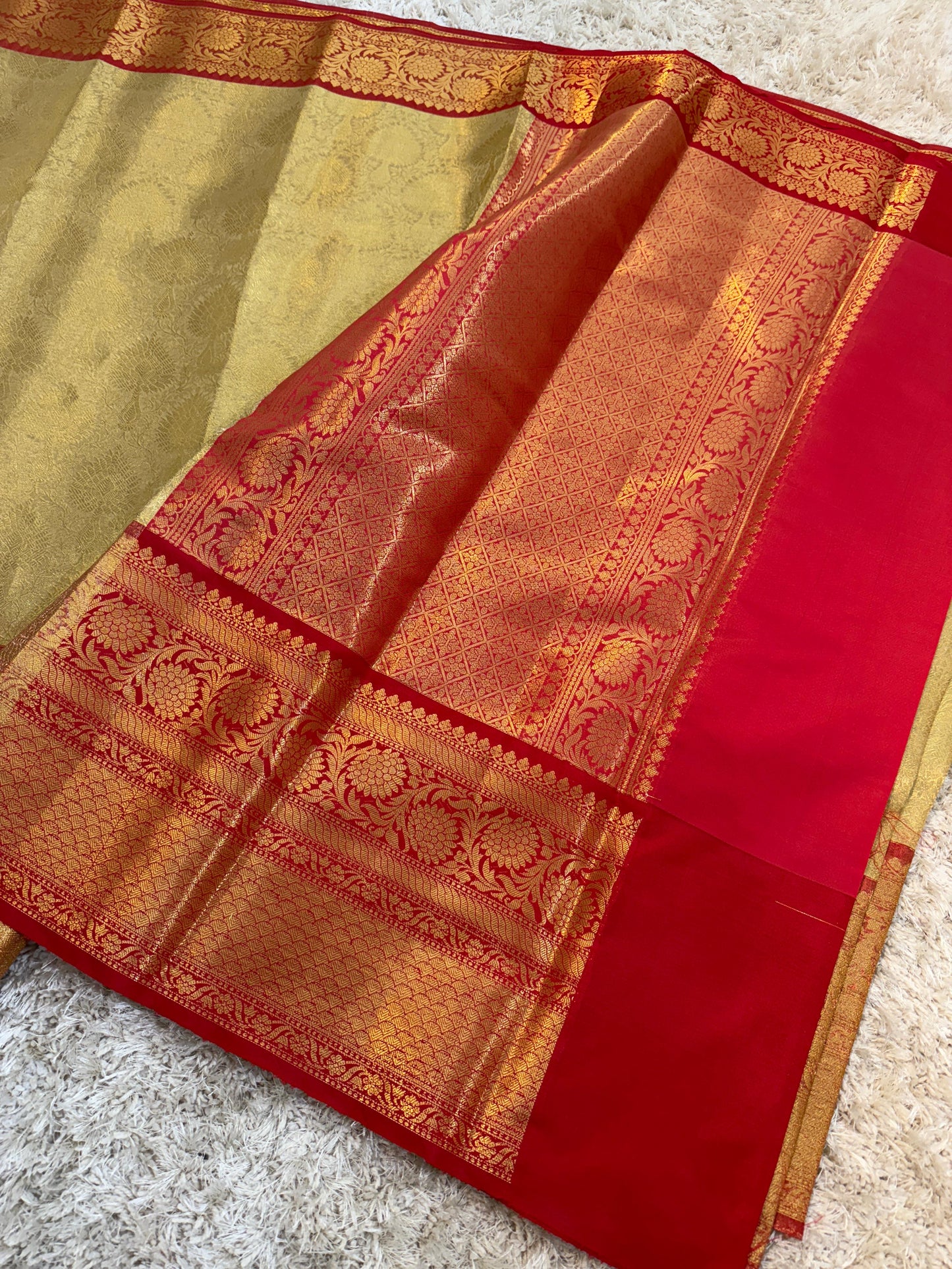 Banarasi Zari Tanchui Kanchipuram Soft Silk Saree with Rich Pallu and Brocade Blouse