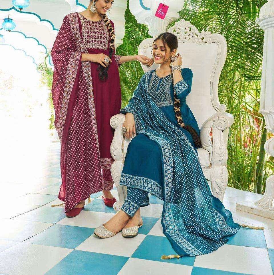 Kurta Pant Dupatta Suit Set with Dori Embroidery and Chanderi Foil Print Dupatta – Women