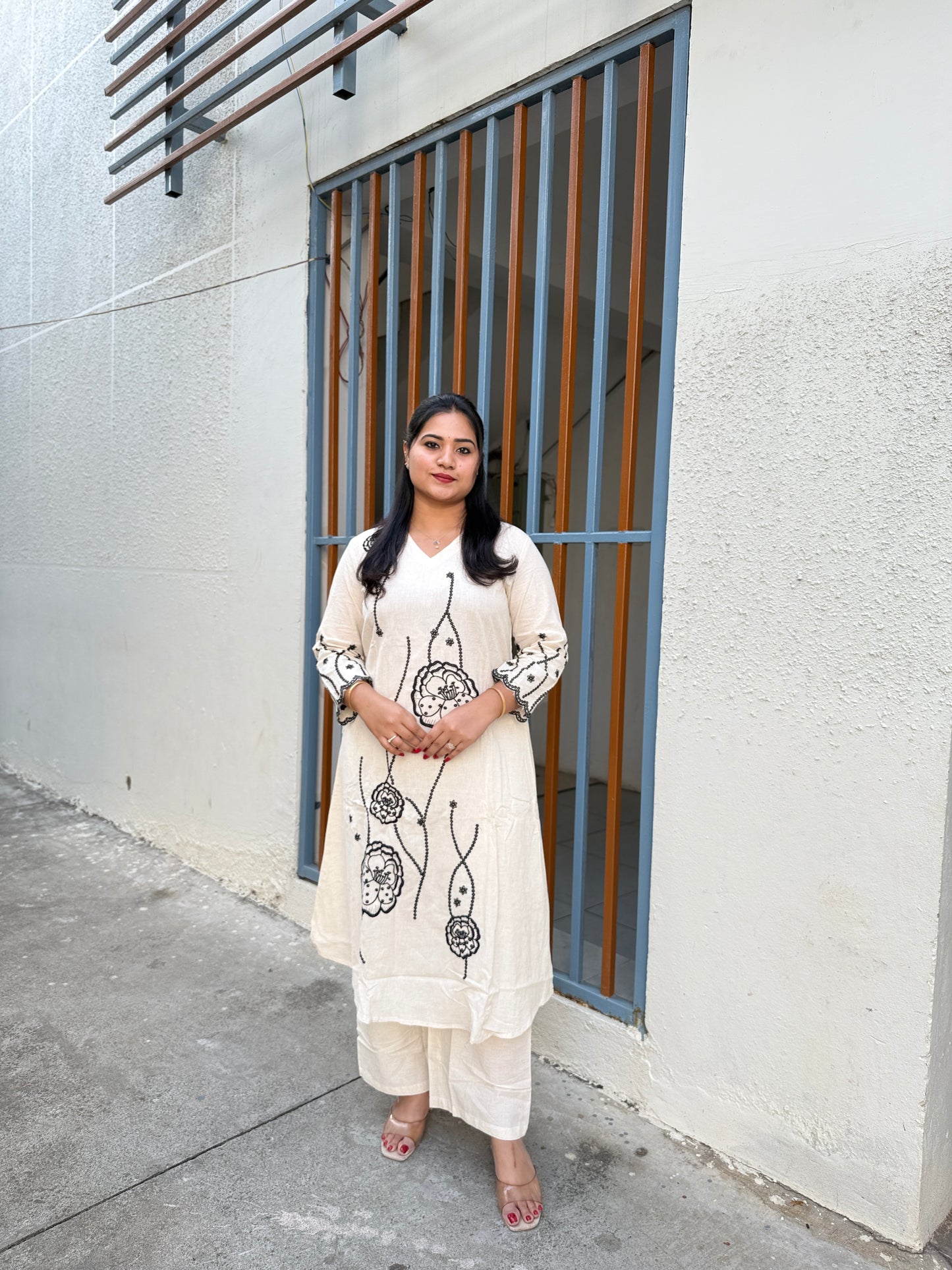 Flex Cotton Kurti Pant Set with Elegant Embroidery – Ethnic Daily Wear for Women (Sizes 38 to 46)