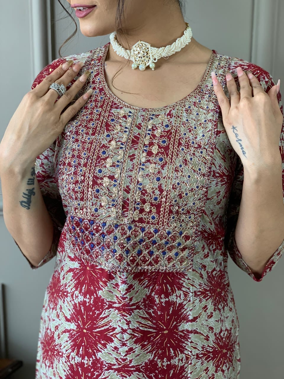 Muslin Embroidered Kurti Pant Set with Chanderi Dupatta for Women – Festive Wear