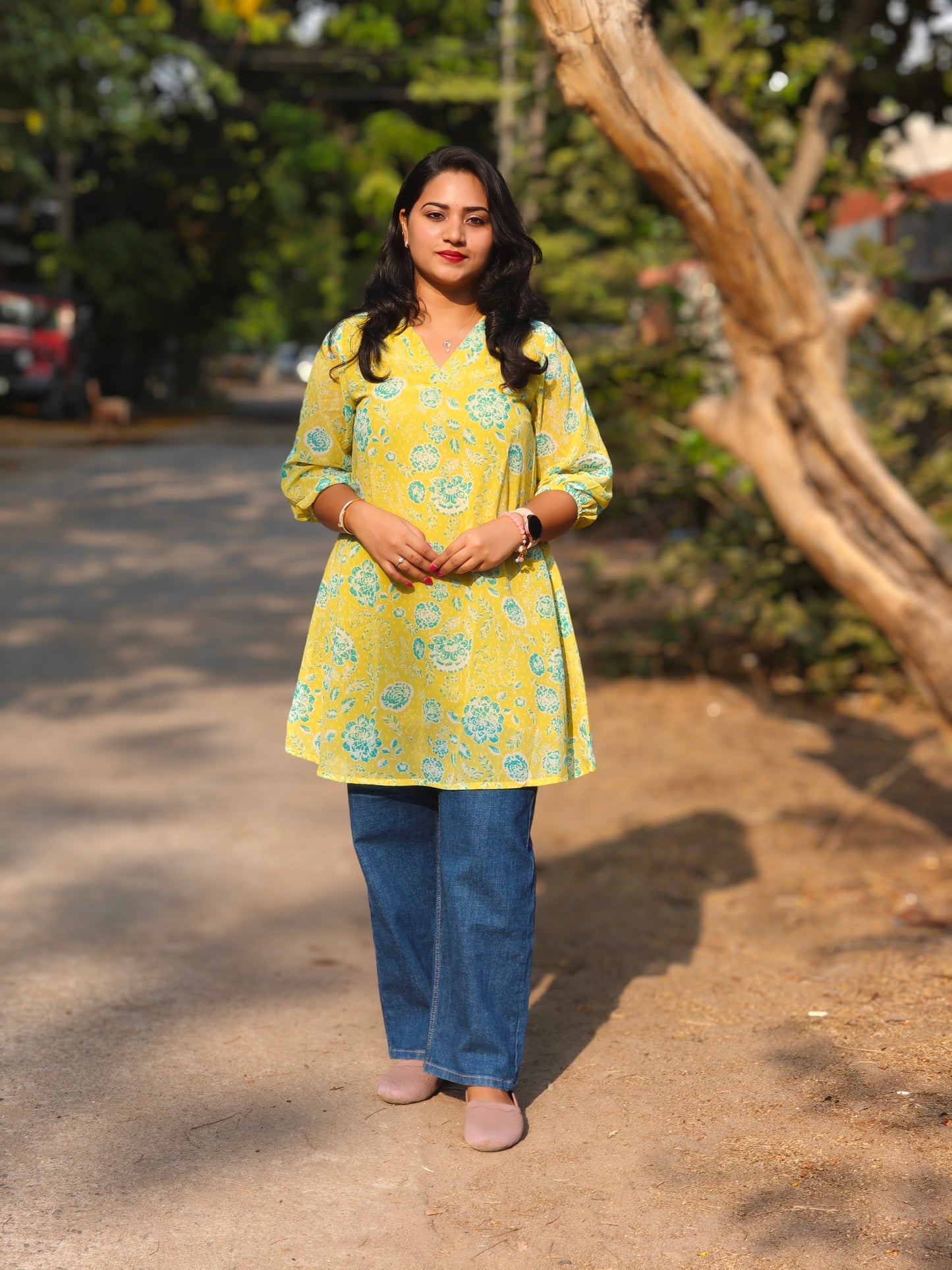 Lime Green Floral Printed Georgette Tunic with V-Neck and Three-Quarter Sleeves for Women