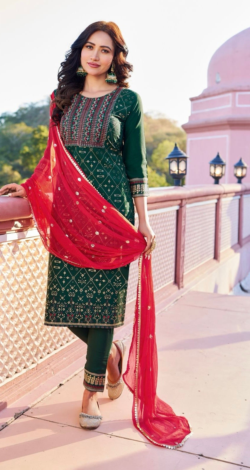 Rayon Foil Print Kurta Pant Dupatta Set with Naznin Dupatta and Lace Work for Women – Sizes XL and XXL