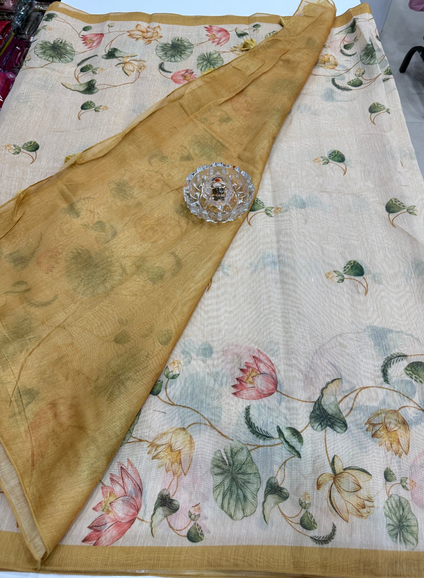 Cotton Chanderi Silk Floral Printed Saree with Blouse Piece