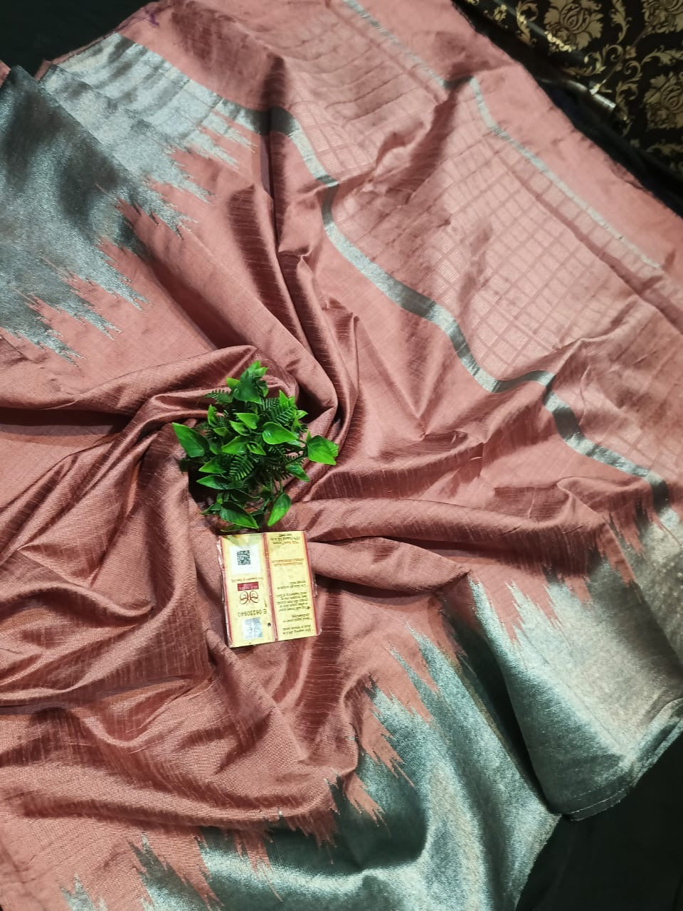 Pure Raw Silk Saree with Temple Zari Border and Khapa Pallu – Silk Mark Certified