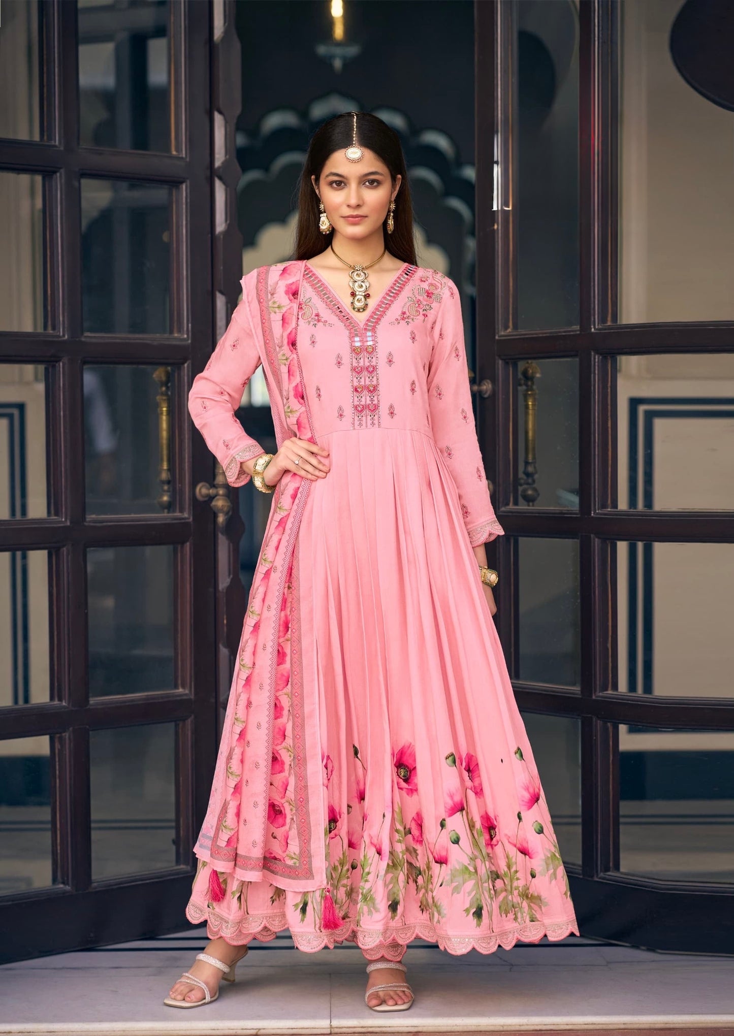 Muslin Digital Print Kurta Pant Dupatta Set with Khatli Mirror Handwork and Latkan Dupatta – L to 3XL