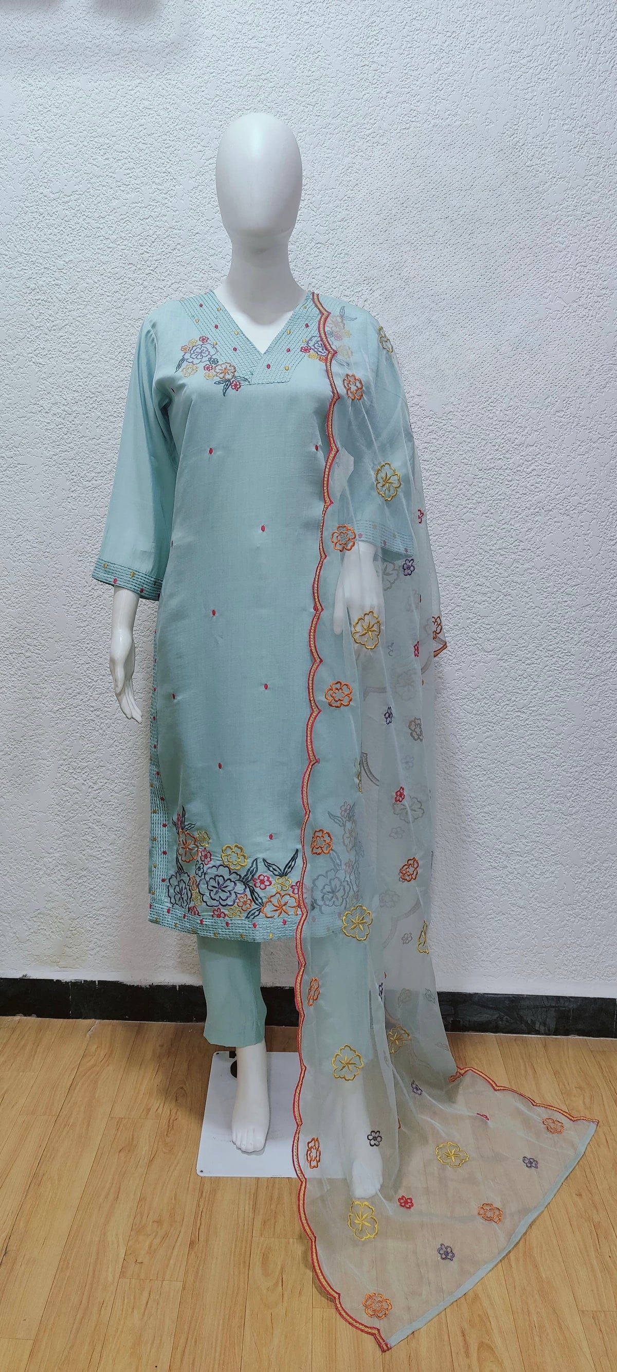Modal Silk Kurta Pant Dupatta Set with Embroidery Work – Women’s Ethnic Wear (Sizes M–2XL)