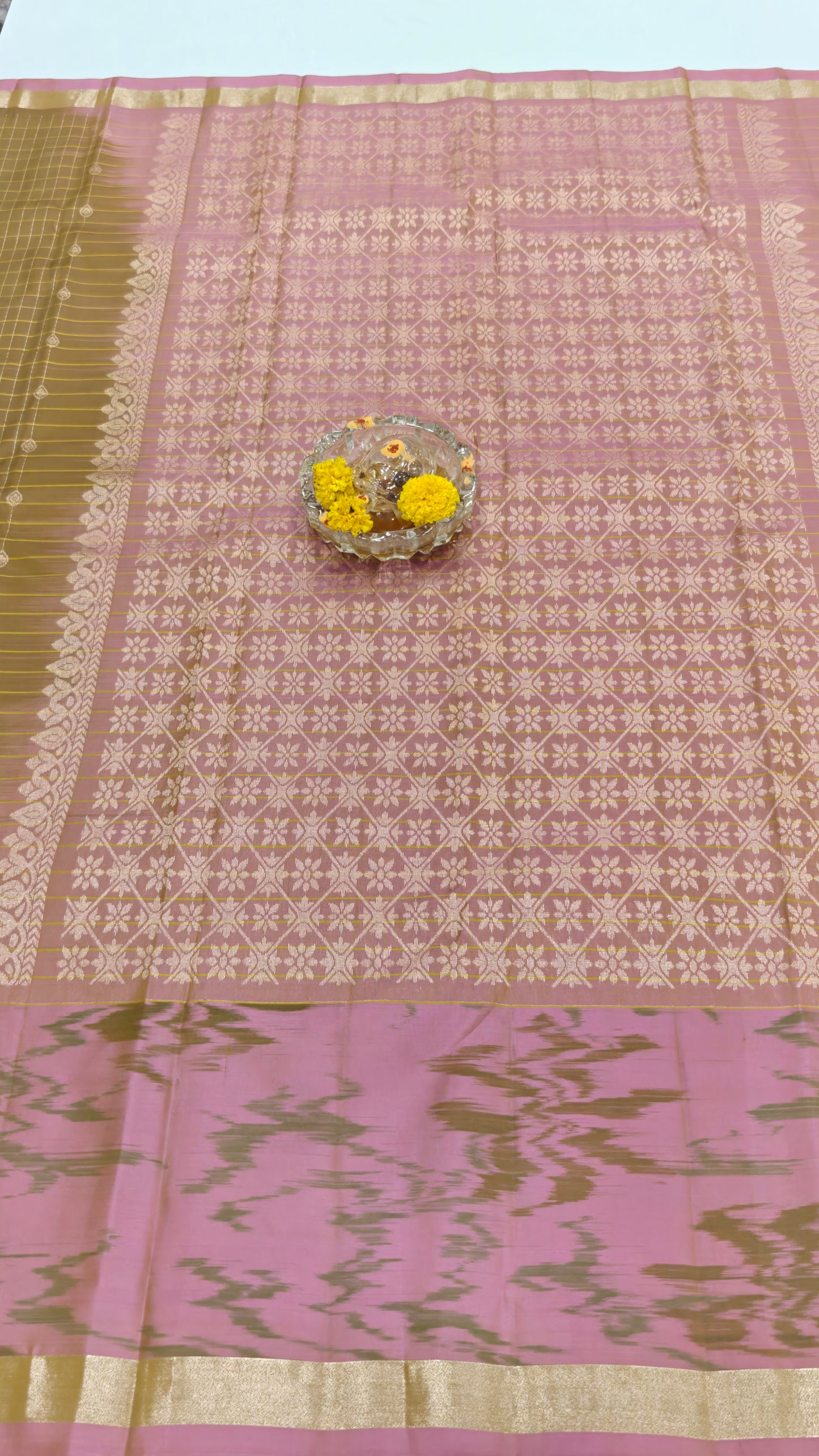 Handloom Soft Silk Checks Saree with Pochampally-Style Border