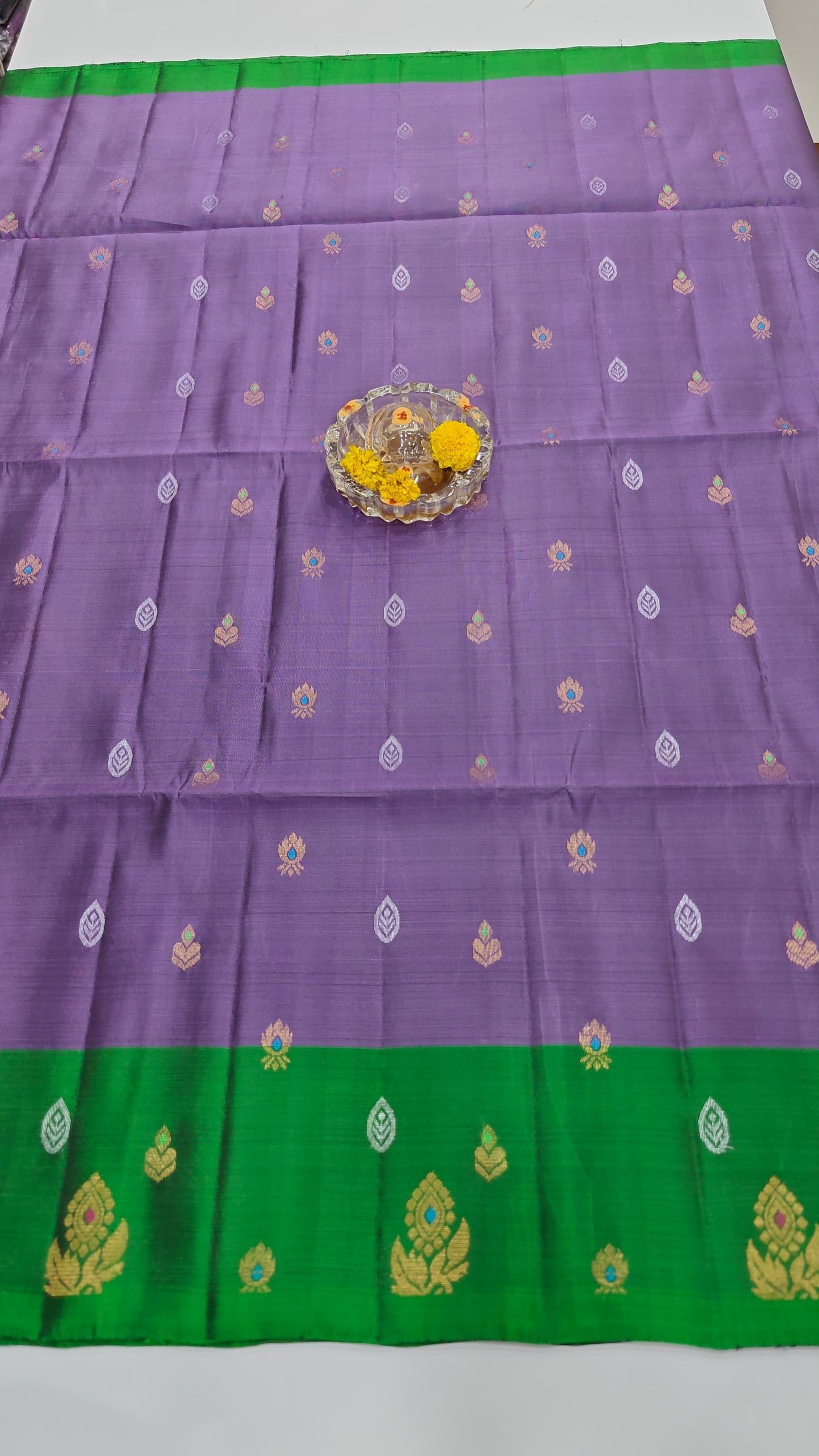 Pure Handloom Silk Saree with Heritage Contrast Pallu and Woven Motifs