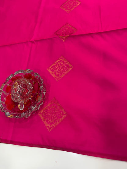 Soft Silk Sarees with Zari Work and Contrast Borders for Women – Festive and Traditional Wear