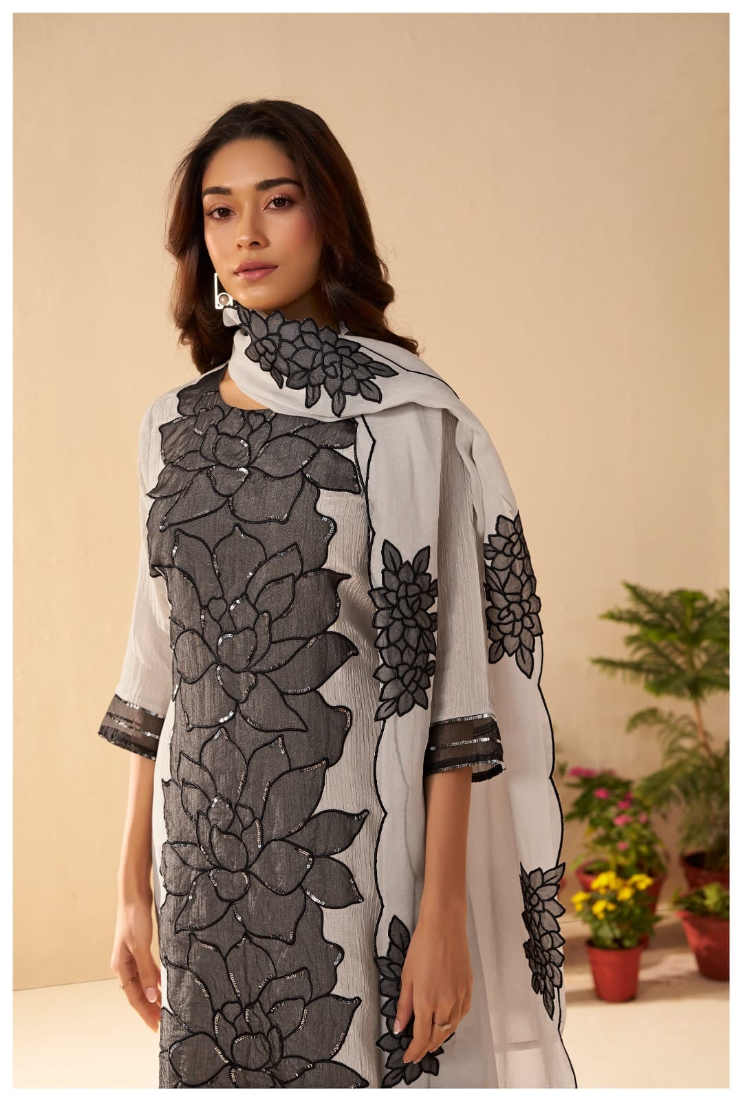 Crush Shimmer Kurta Pant Dupatta Set with Elegant Detailing Work for Women – Sizes M & XL