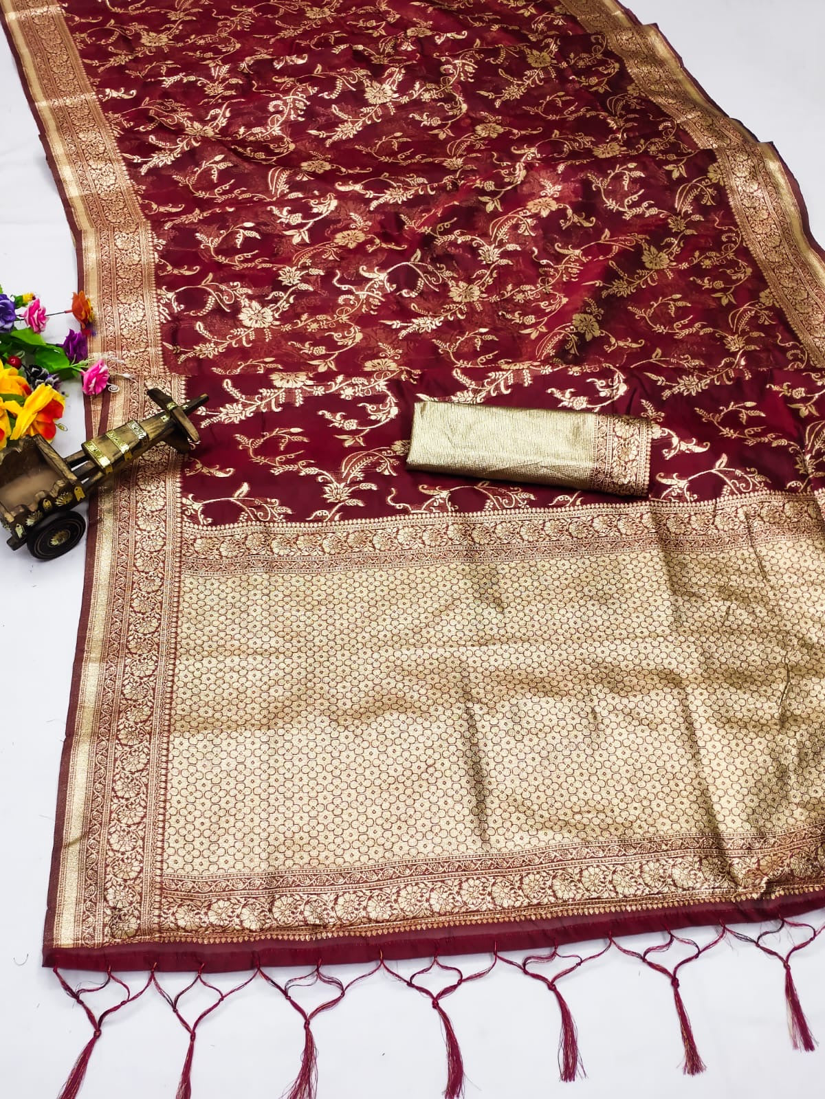 Organza Silk Zari Weaving Saree with Golden Butties, Silver Zari Pallu & Brocade Blouse
