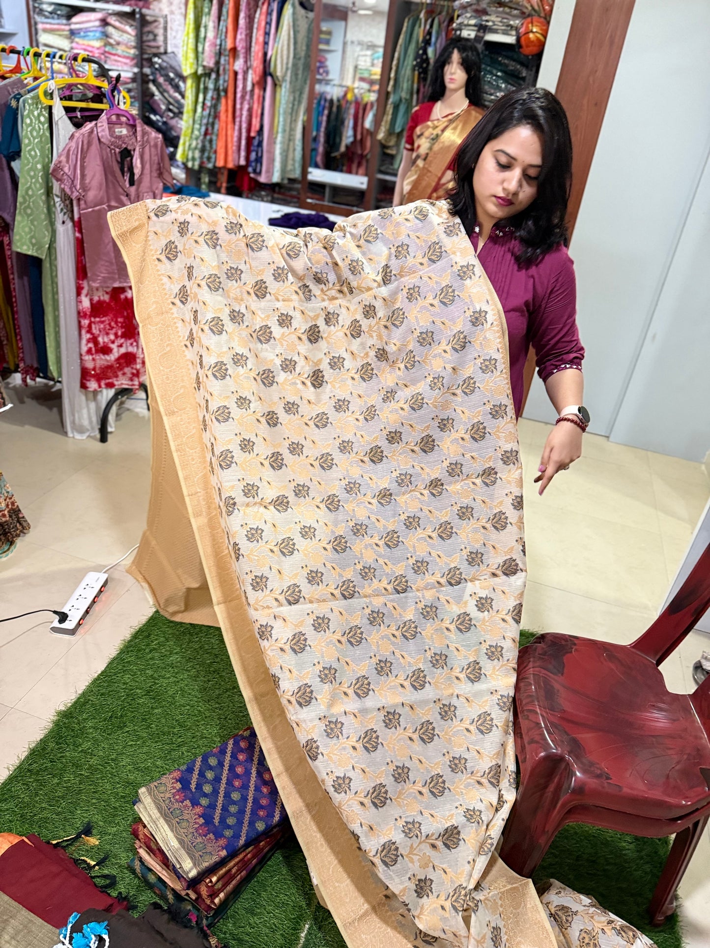 Kota Stripe Cotton Saree with Blouse Piece – Lightweight Traditional Saree for Women