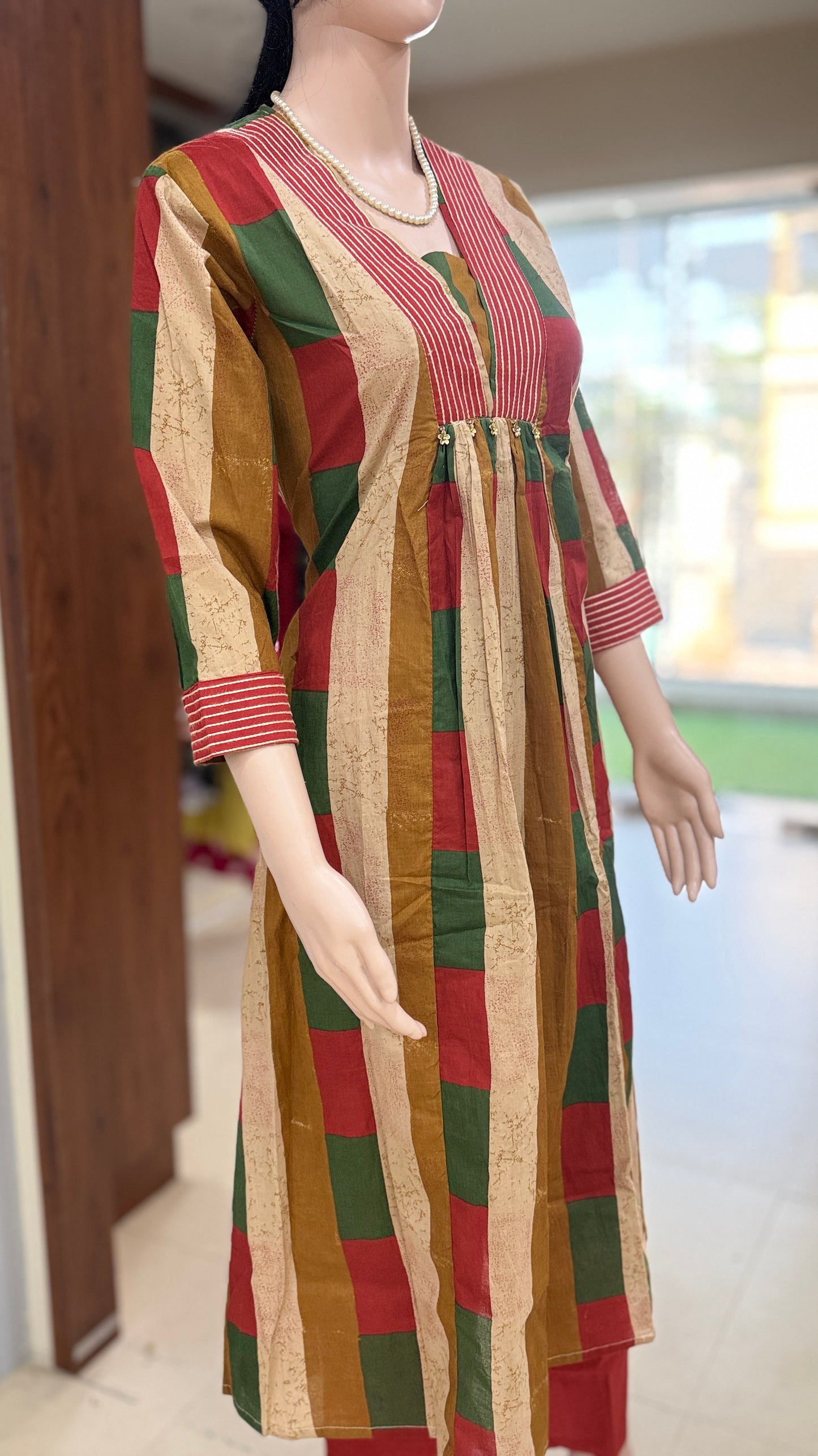 Cotton checked anarkali kurta pant set for women, V neck 3/4 sleeves, sizes 38 to 46, ethnic coord set