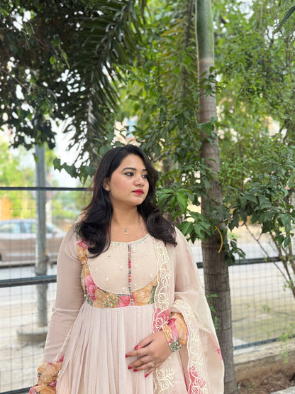 Chiffon Anarkali Kurta Pant Dupatta Set with Embroidery – Women’s Festive Ethnic Wear (Sizes M–XXL)