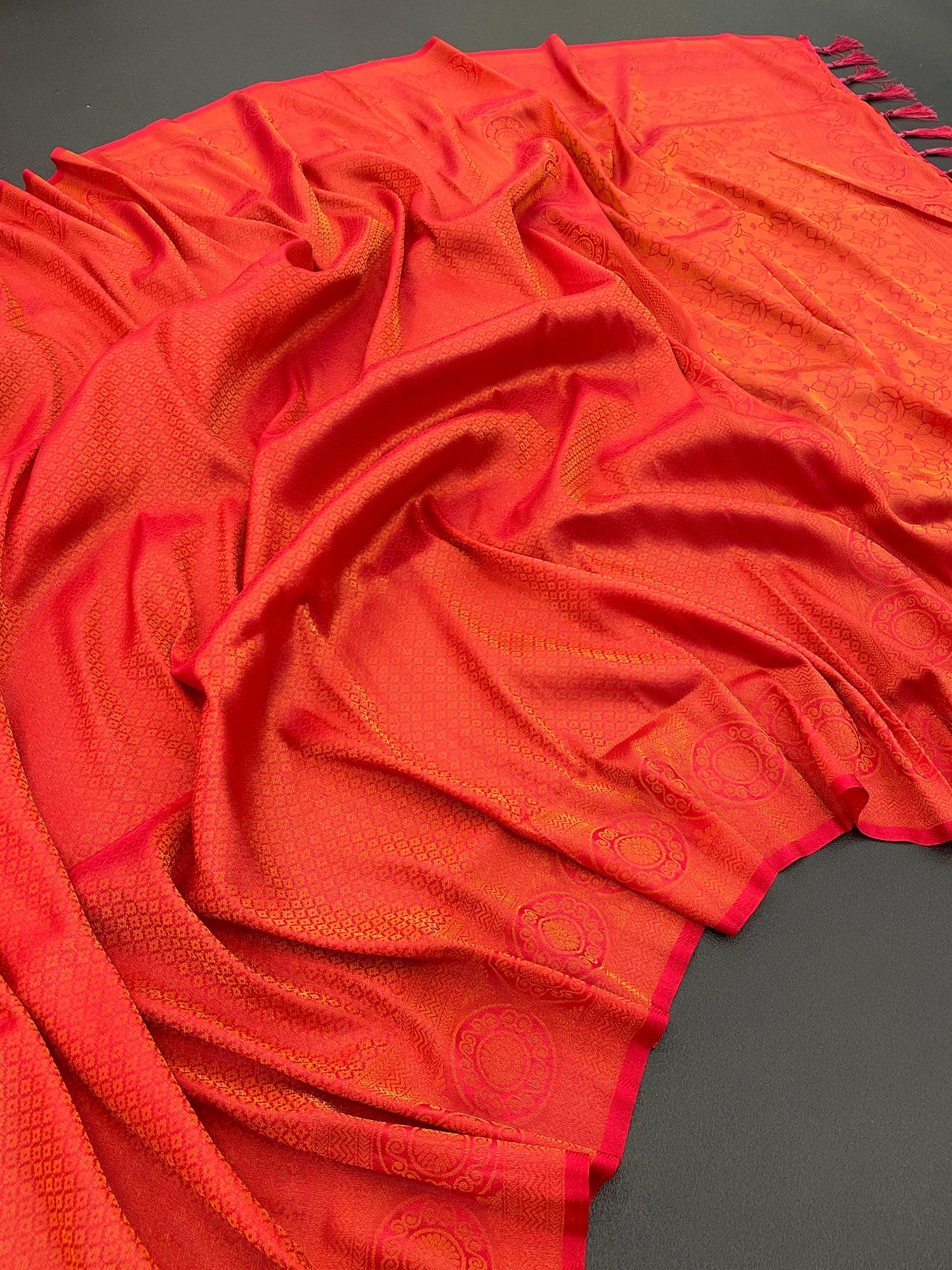 Kubera Pattu Silk Saree with Plain Body and Rich Contrast Border – Festive Wear for Women