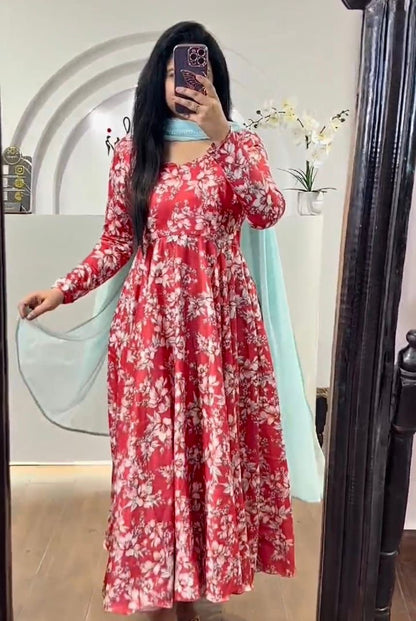 Elegant Georgette Gown with Dupatta: Stylish and Comfortable