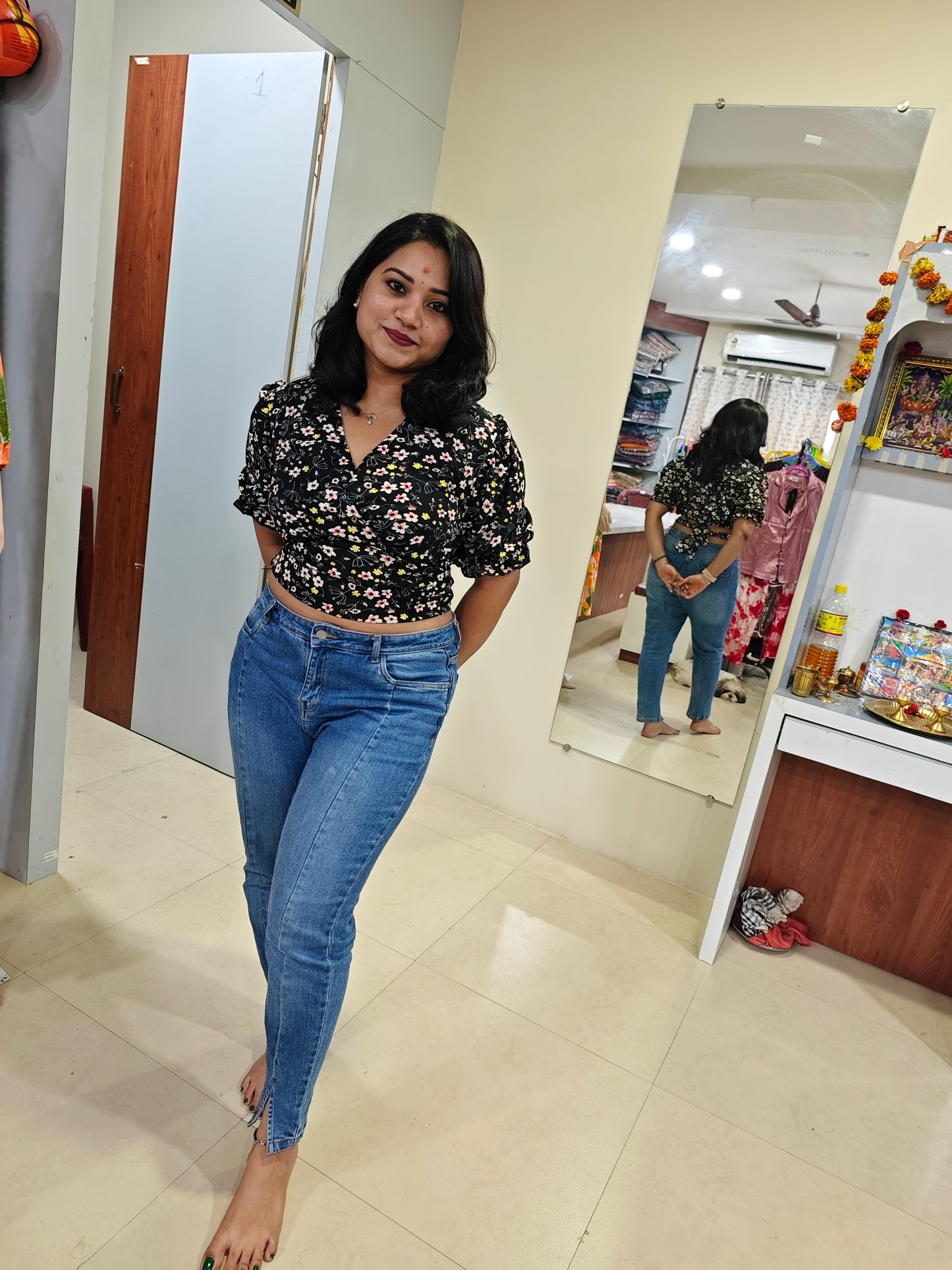 Women’s Knitted V-Neck Puff Sleeve Trendy T-Shirt – Sizes S to XL