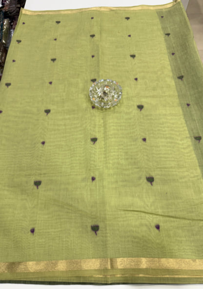 Munga Cotton Handloom Pichwai Saree for Women with Woven Border and Tassel Pallu – Soft Lightweight Traditional Wear