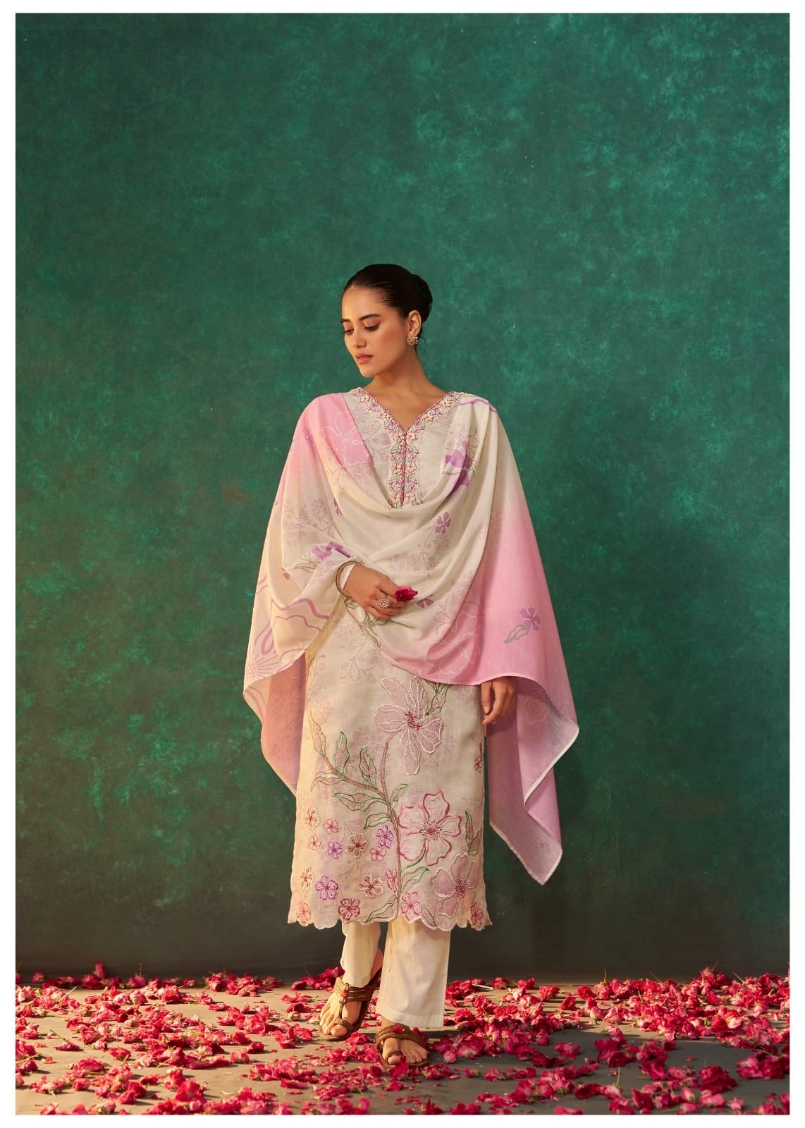 Linen Kurta Pant Dupatta Set with Embroidery and Scalloped Detailing for Women