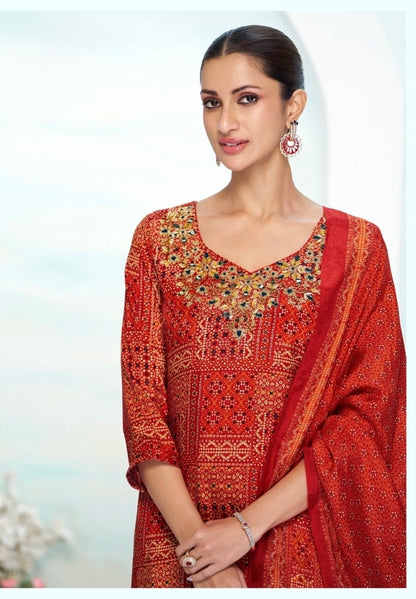 Natural Crepe Kurta Set with Mirror Handwork and Printed Viscose Dupatta – XL to 3XL Sizes