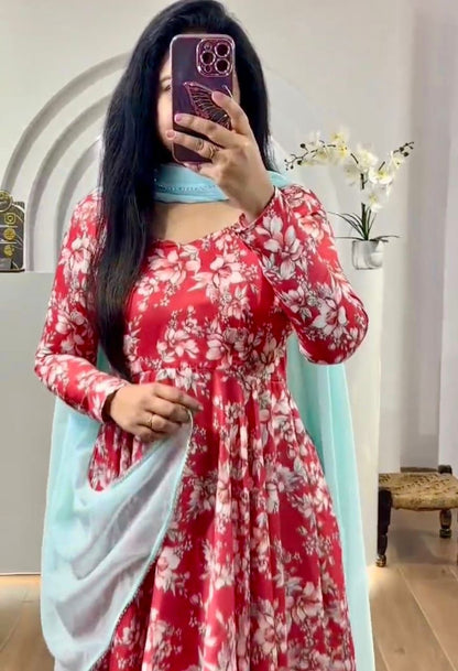 Elegant Georgette Gown with Dupatta: Stylish and Comfortable