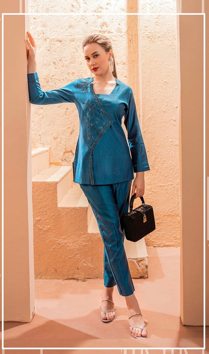 Indo-western dress for women in viscose nylon with heavy handwork – stylish ethnic fusion wear in L and XL