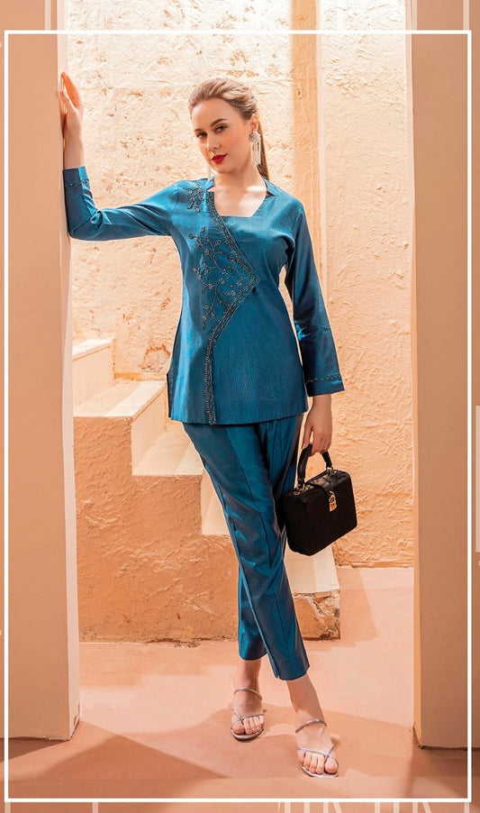 Indo-western dress for women in viscose nylon with heavy handwork – stylish ethnic fusion wear in L and XL