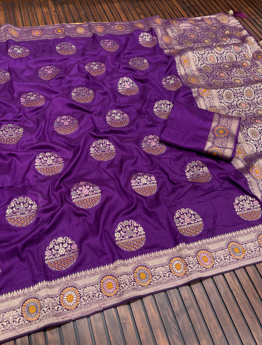 Banarasi Dola Silk Saree with Meenakari Jaal Weaving, Zari Pallu, and Butti Blouse – Royal Splendor Collection