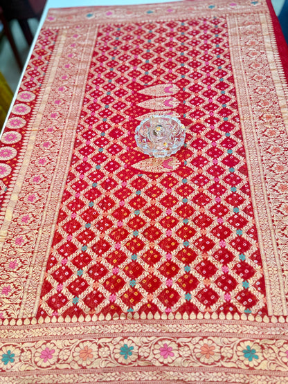 Banarasi Pure Georgette Bandhani Saree with Golden Zari Jaal and Meenakari Work – Bridal Wear