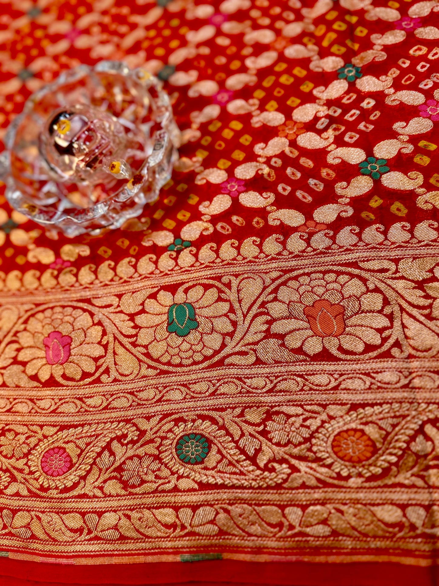 Banarasi Pure Georgette Bandhani Saree with Golden Zari Jaal and Meenakari Work – Bridal Wear