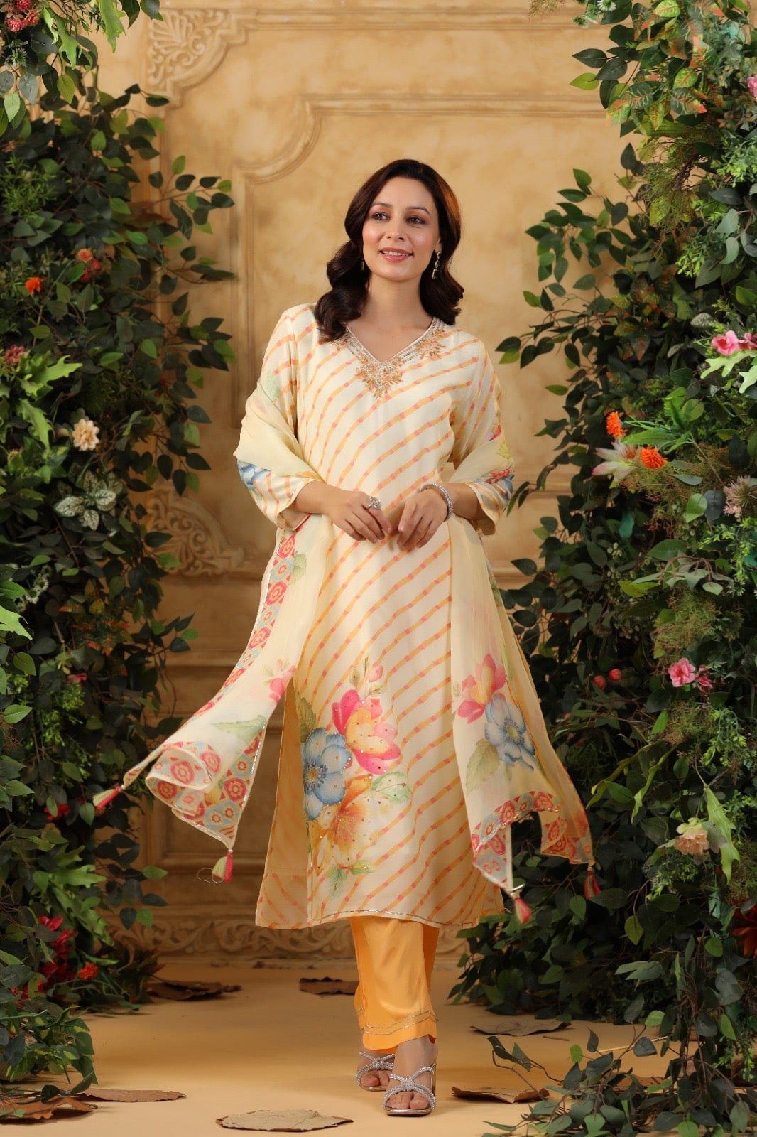 Pure Muslin Silk Floral Printed Kurta Pant Dupatta Set with Embroidery – Women’s Festive Wear