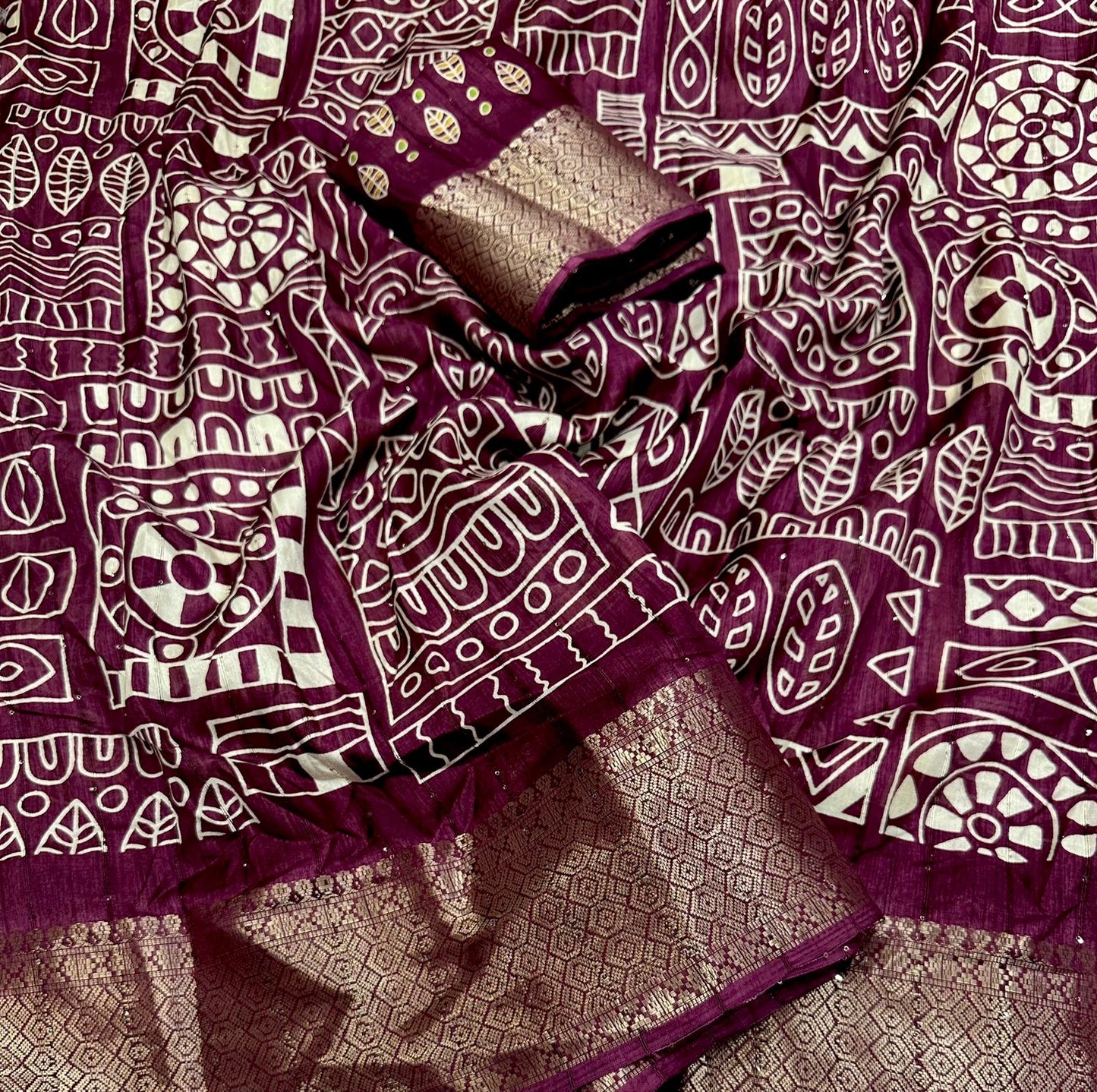 Cotton Crepe Saree with Sequence Work and Batik Print – Running Blouse Included