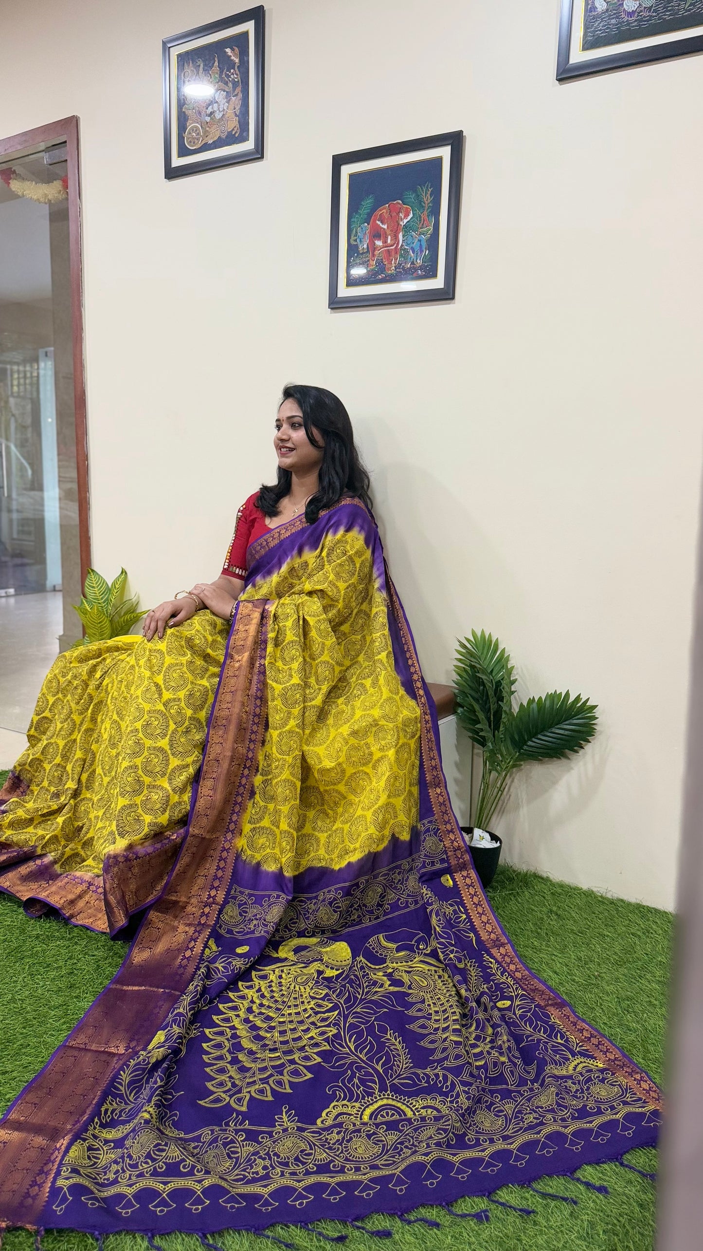 Chennuri Pure Silk Saree with Outline Kalamkari Design and Traditional Kanchi Borders