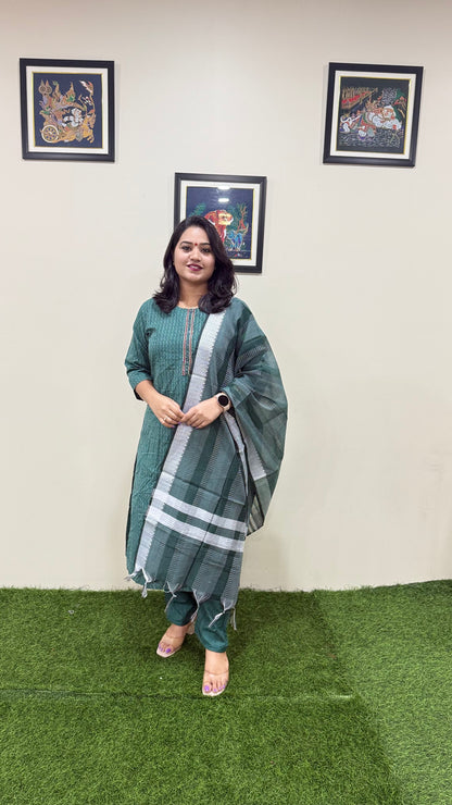 Cotton Handloom Straight Cut Kurta Pant Dupatta Set with Embroidery – Plus Sizes XL to 3XL