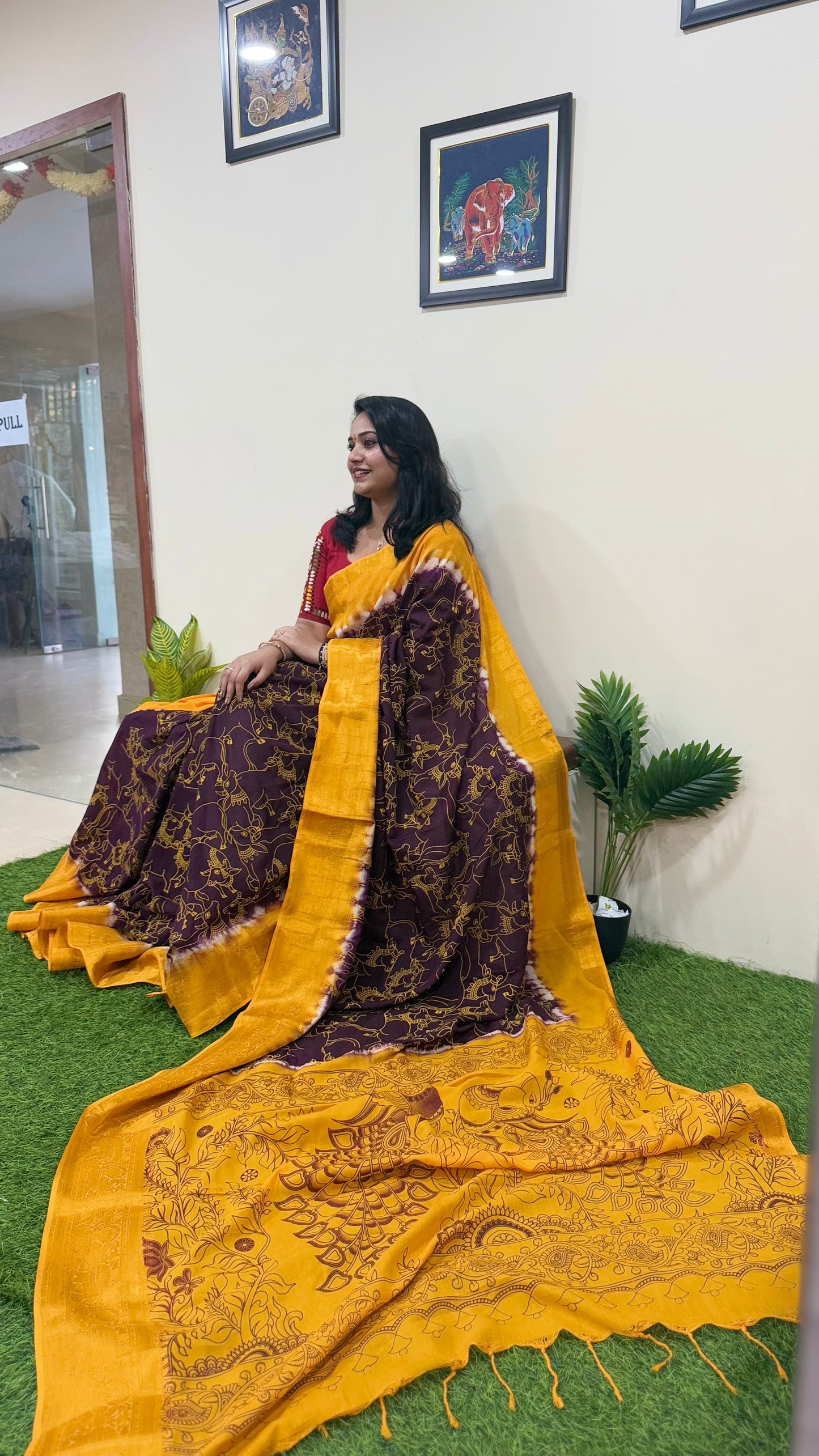 Chennuri Pure Silk Saree with Outline Kalamkari Design and Traditional Kanchi Borders