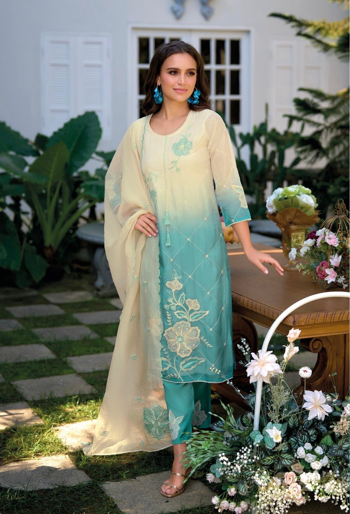 Pure Cotton Kurti Pant Set with Organza Dupatta, Thread and Applique Work – Women’s Summer Ethnic Wear