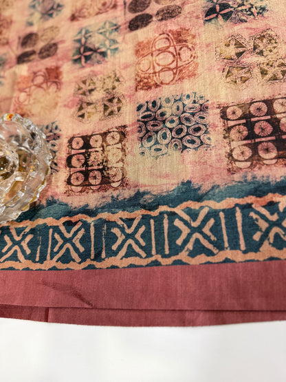 Semi Tussar Silk Saree with Ethnic Print Border and Tassel Pallu, Geometric Prints