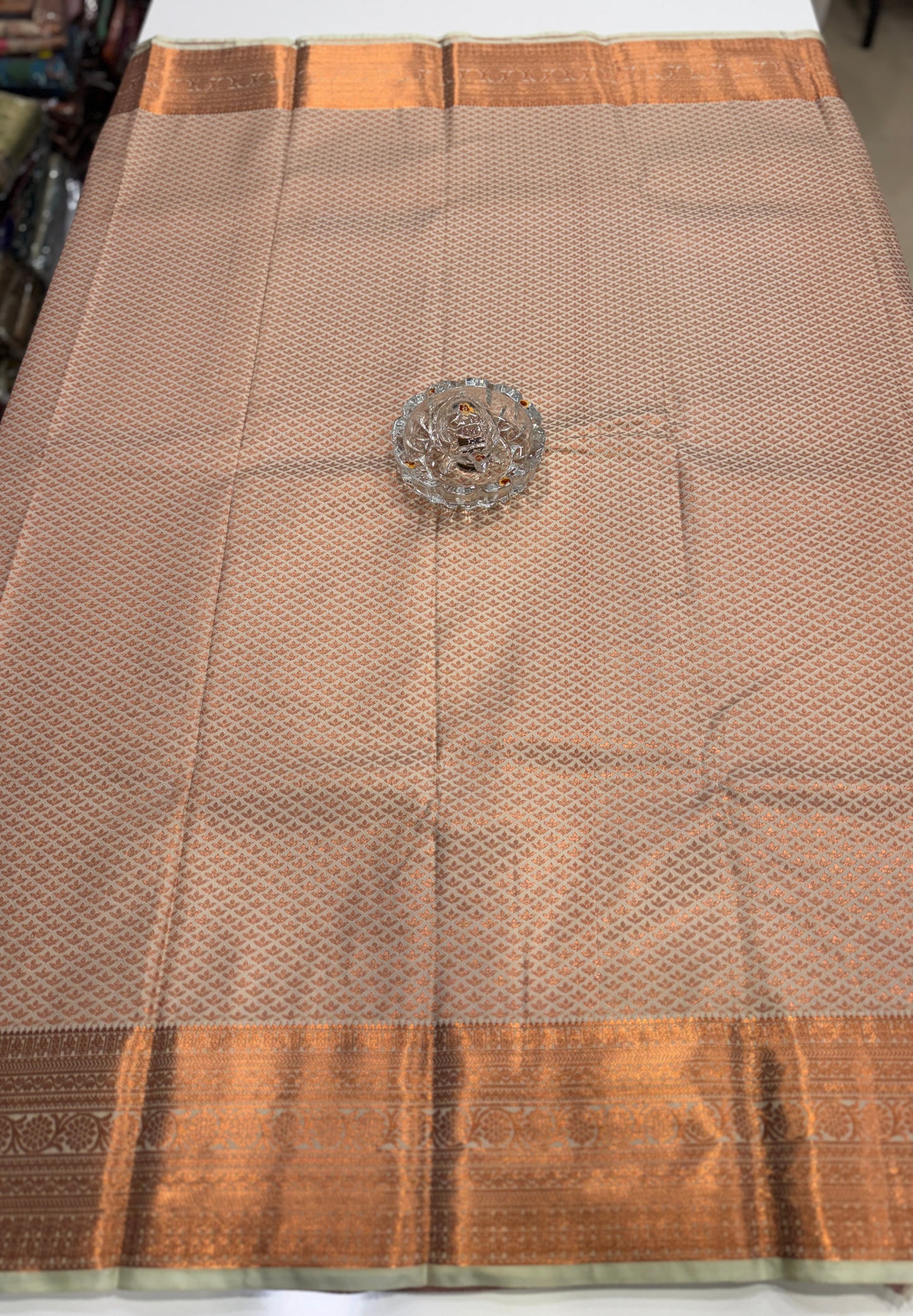 Soft Silk Saree with Samutrika Weaving and Contrast Zari Border for Women – Lightweight Festive Wear Saree