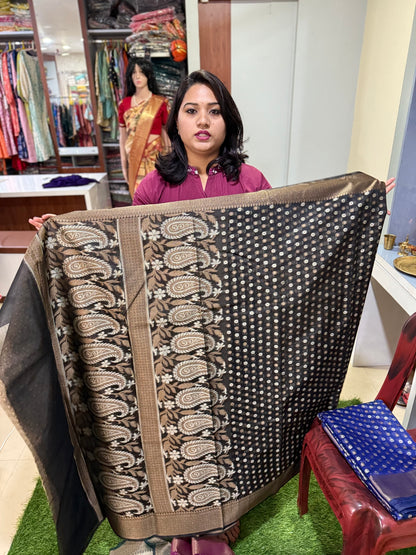 Kota Stripe Cotton Saree with Blouse Piece – Lightweight Traditional Saree for Women