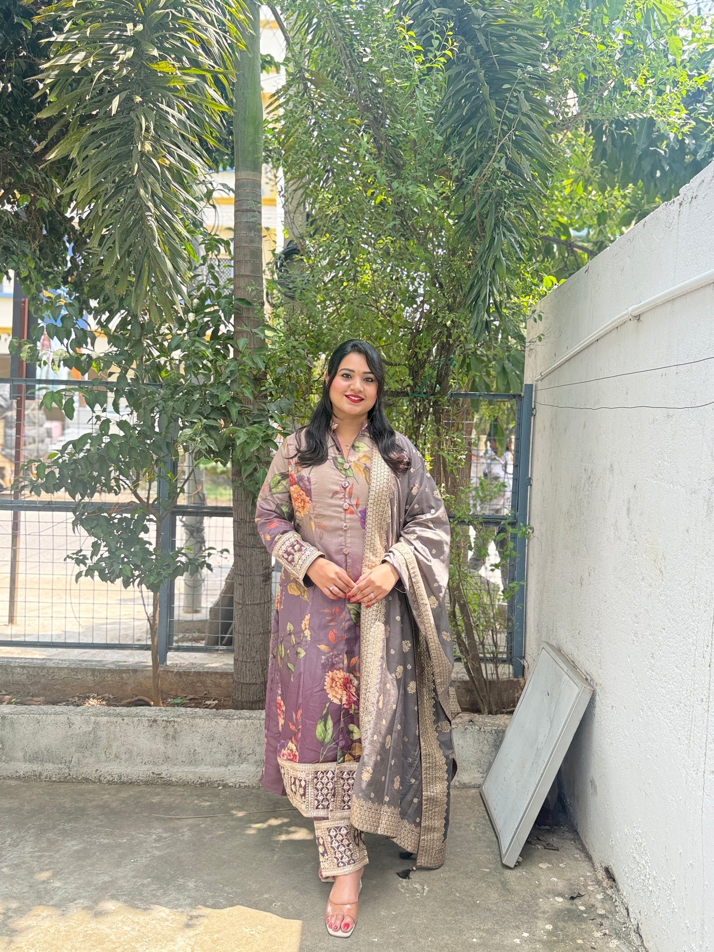 Premium Silk Embroidered Front Cut Kurta Pant Set with Jacquard Dupatta – Festive Wear for Women