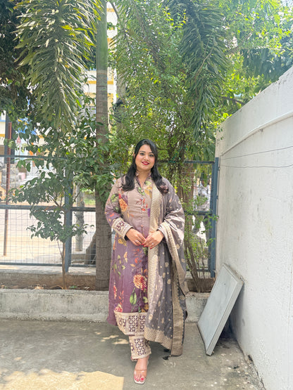 Premium Silk Embroidered Front Cut Kurta Pant Set with Jacquard Dupatta – Festive Wear for Women