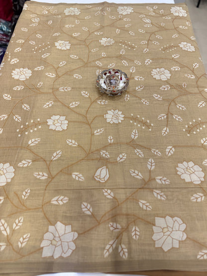 Linen printed saree with floral vine design, contrast border and tassel pallu, women’s daily wear saree