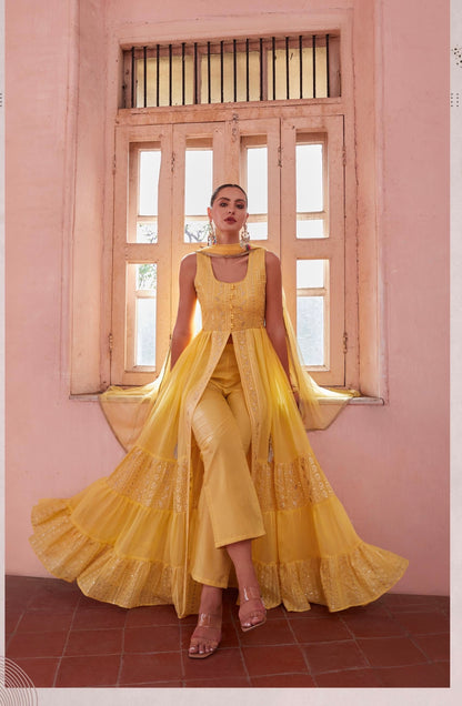 Women’s Full-Flared Long Gown with Front Slit – Fusion Ethnic Wear Free Size