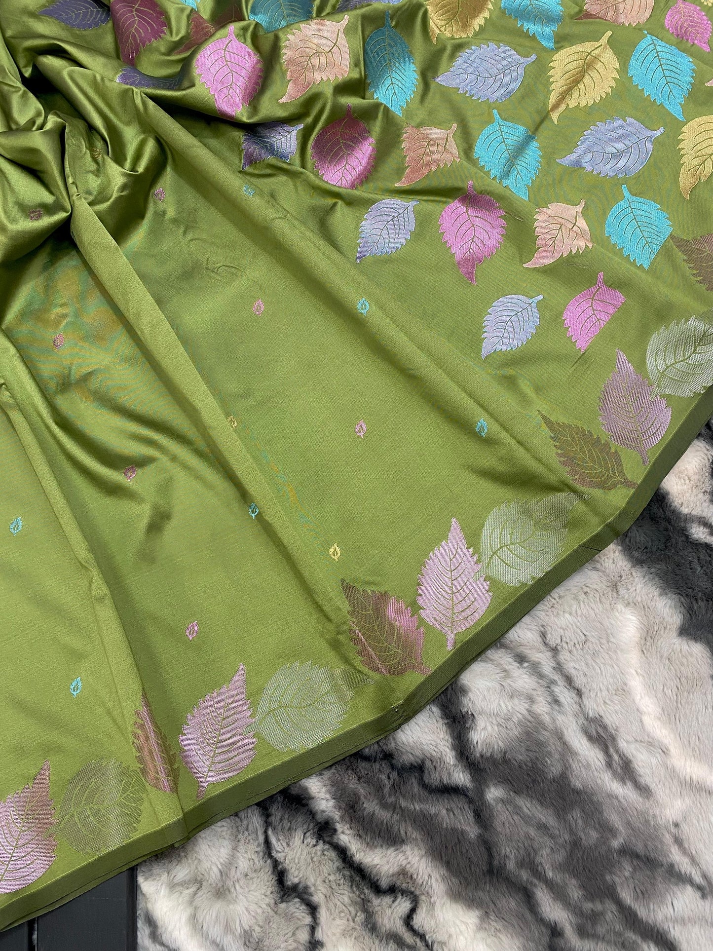 Pure Soft Silk Saree with Colorful Weaving and Leaf Panel Design