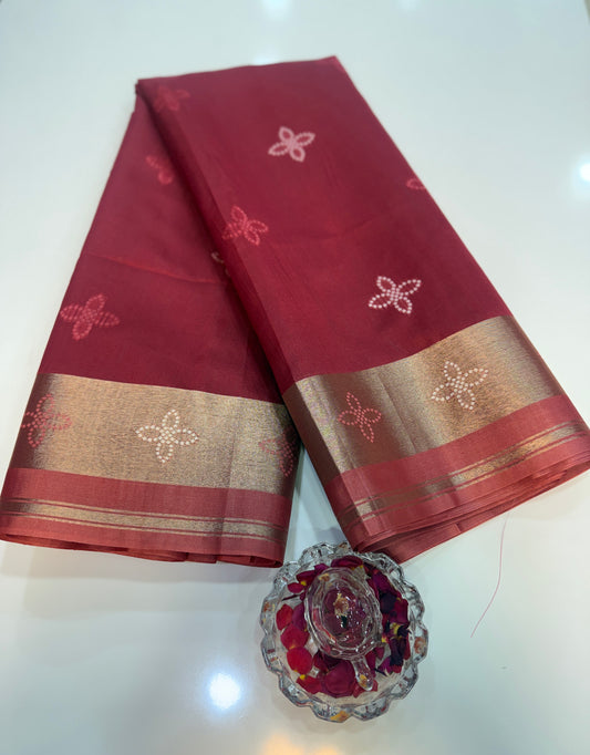Woven Saree with Contrast Border and Tassel Pallu for Women