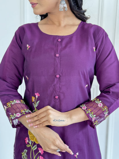 Chanderi Silk Embroidered Kurti Pant Set with Organza Printed Dupatta for Women