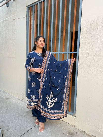 Pure natural crepe kurti pant dupatta set with heavy handwork and cotton lining for women